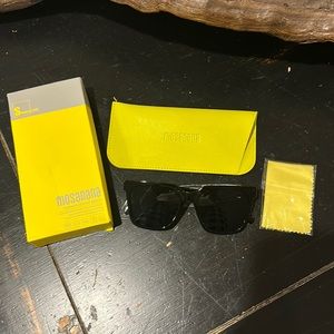 NEW Mosanana Sunglasses